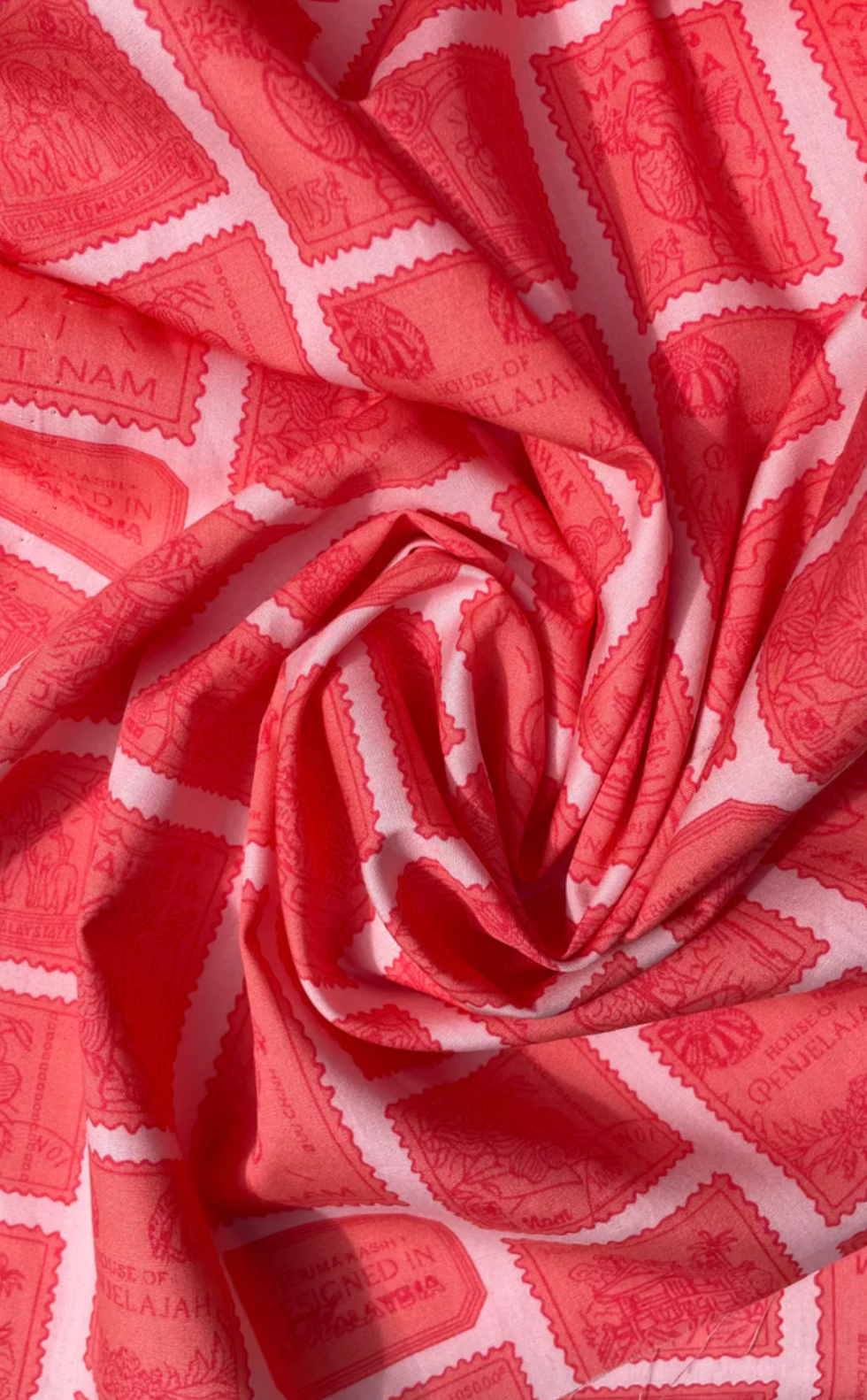 Armchair Eleonore & Round Table